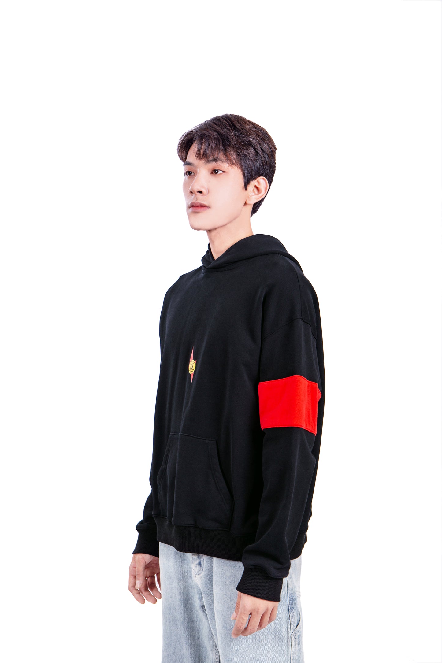 BLACK GLOBAL HOODIE